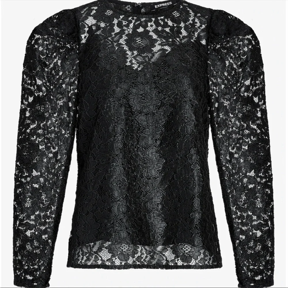 NWT! EXPRESS Black Lace w/ Puff Long Sleeve Blouse & attached Black Cami Size: S - Picture 3 of 4